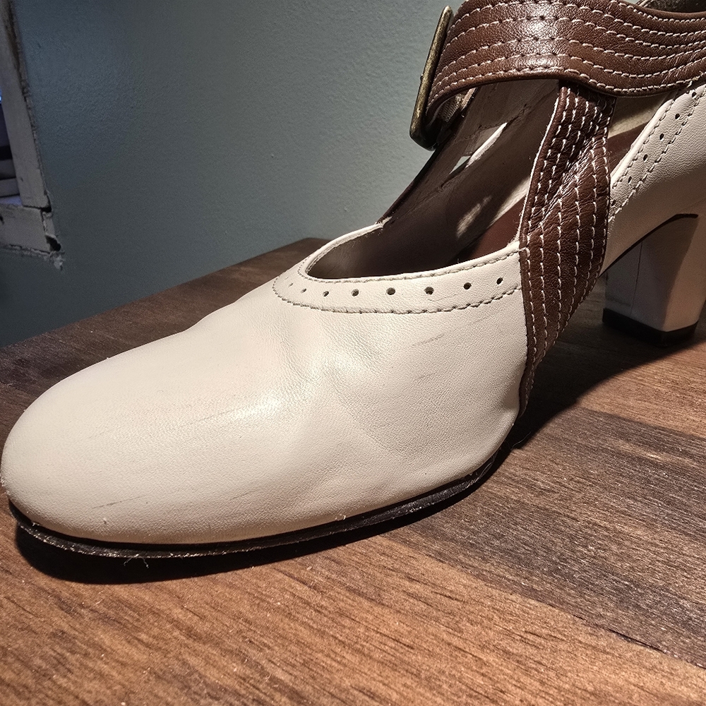 Re-mix Deluxe Vintage Classics Shoes, White And Brown Deco Heel Size 8 - Picture 5 of 6